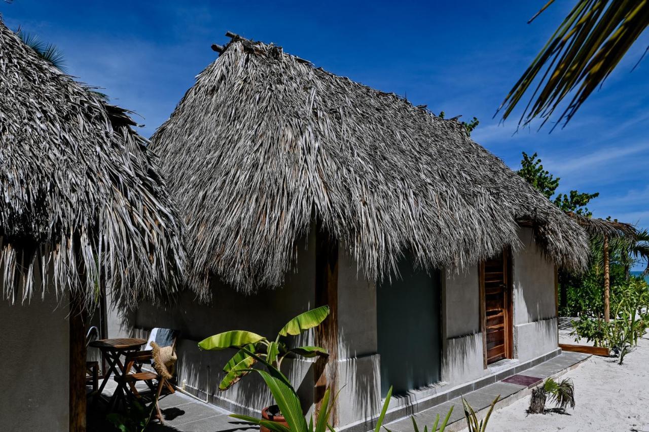 Casa Mate Beachfront Cabanas El Cuyo Εξωτερικό φωτογραφία